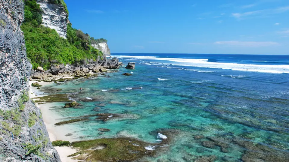 uluwatu-beach-bali