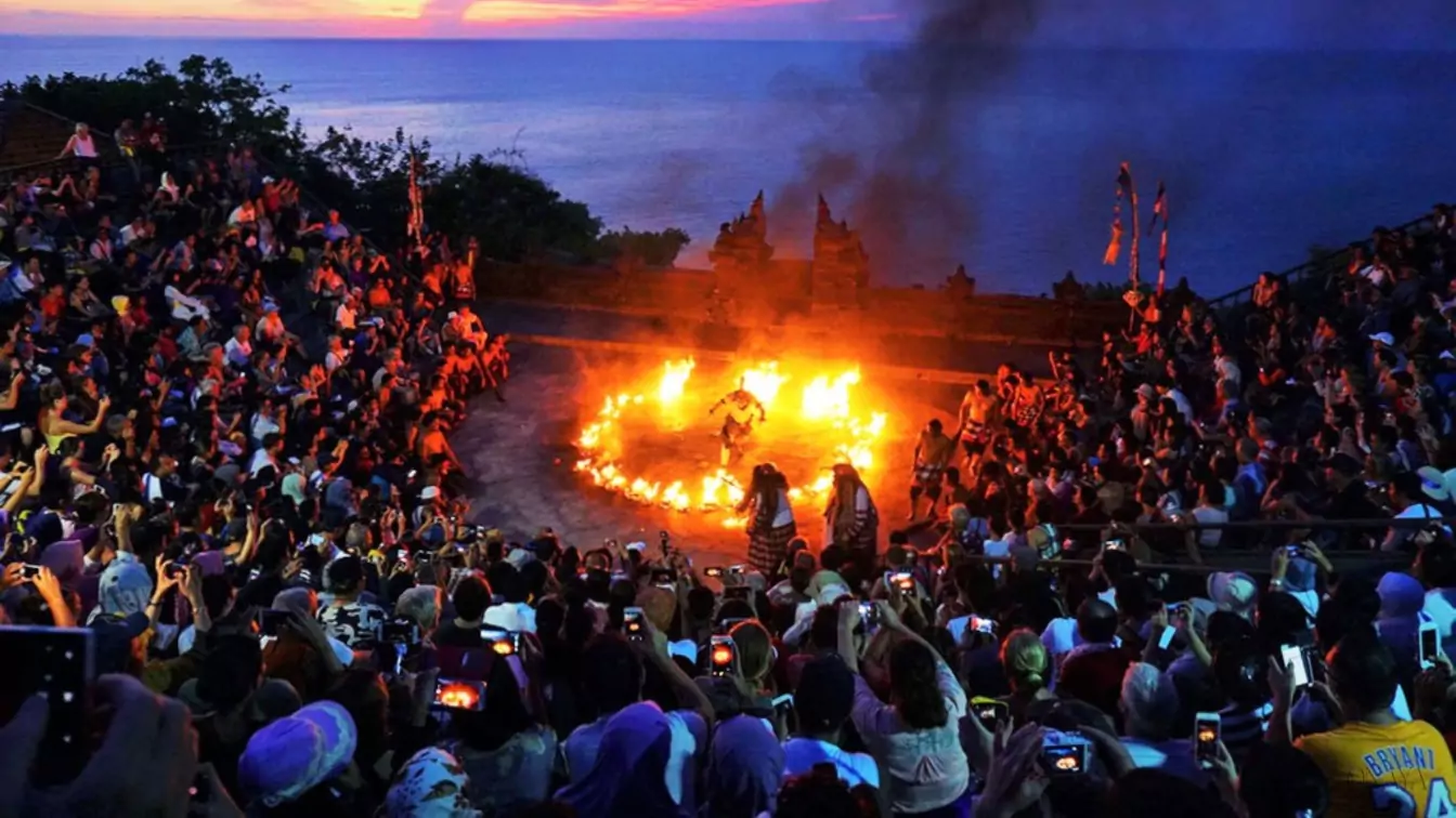 Photo of Kekak Dance in Uluwatu Temple