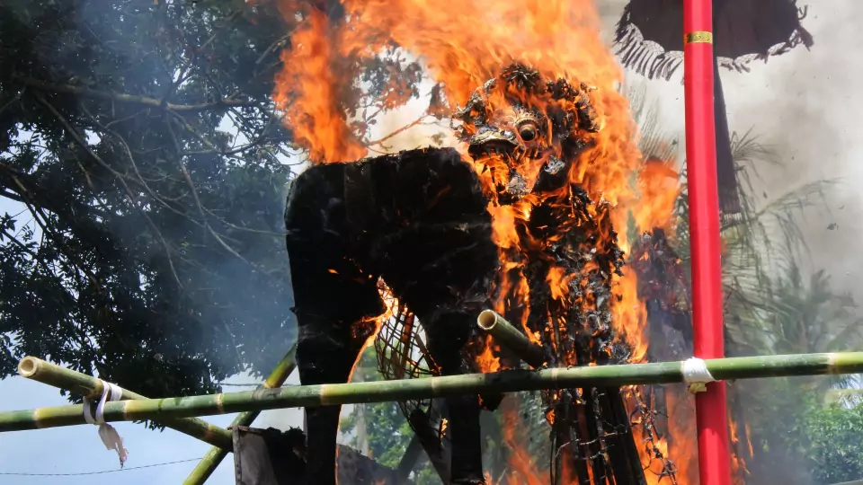 Bali-Funerals-2